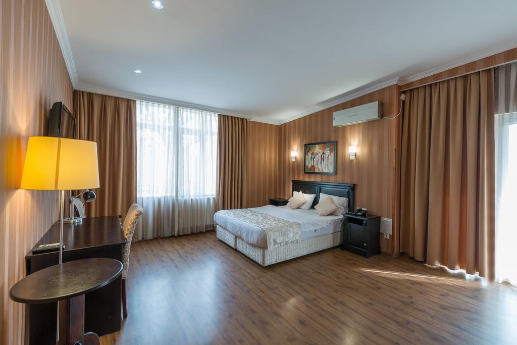 Royal Vera Boutique Hotel Tbilisi Exteriör bild