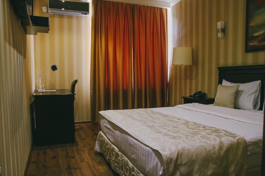 Royal Vera Boutique Hotel Tbilisi Exteriör bild